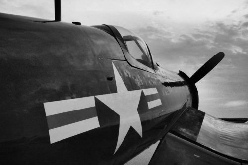 F4U-CORSAIR B&W