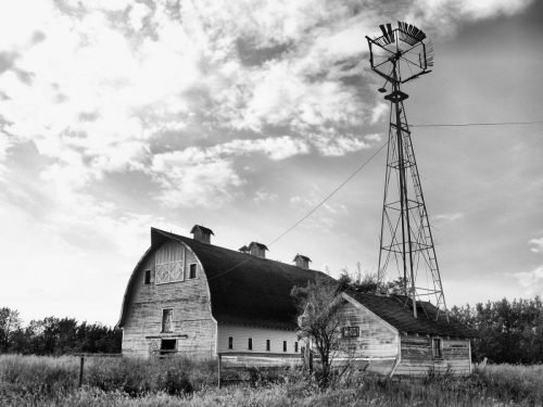 SEXMITH BARN AND WINDMILL BW
