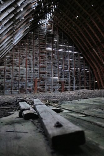 PIPESTONE BARN