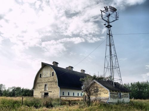 BARNS AND BUILDINGS